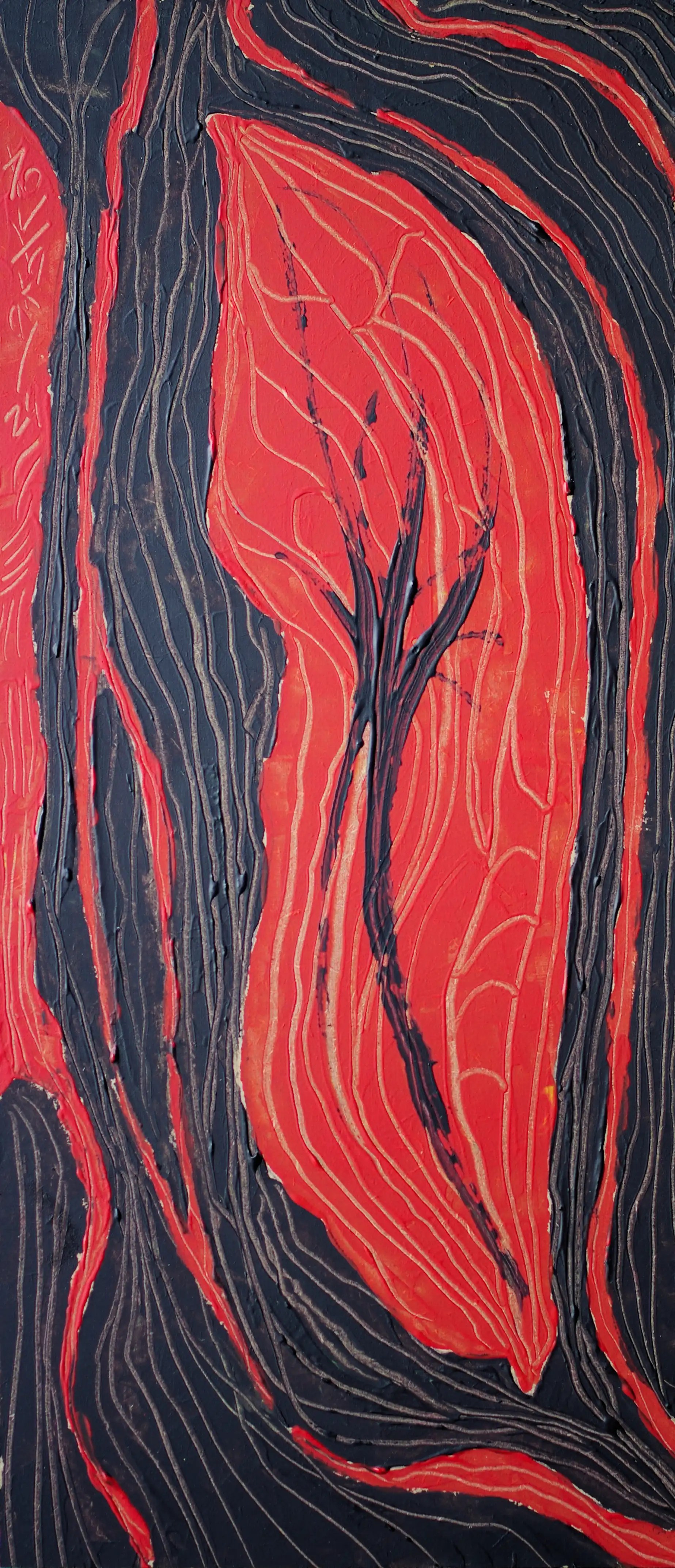 Combinaison unique et merveilleuse de noir et de rouge. Il s'agit d'une belle peinture acrylique moderne, noire et rouge, verticale, étroite et très originale. Sur le fond noir se trouve une grande section rouge, étroite aux deux extrémités et inclinée de haut en bas. Cette section rouge est entourée de fines lignes rouges incurvées, tout comme le fond noir est décoré de lignes blanches. 